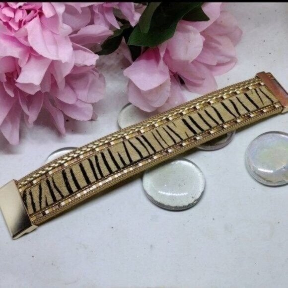 2-FAUX LEATHER MAGNETIC BRACELETS-NEW-SET OF 2 - Picture 3 of 3